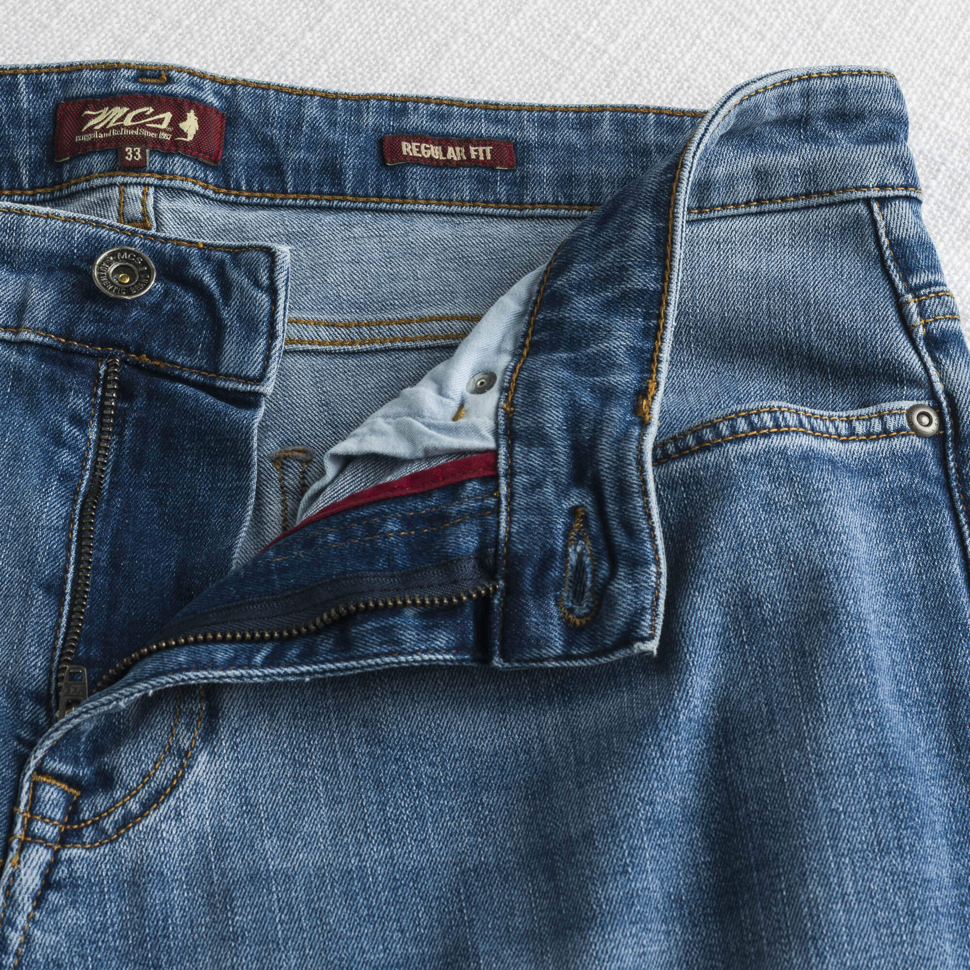 Jeans Regular Fit Lavaggio Medio e Chiaro - Image 7